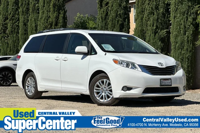 2014 Toyota Sienna XLE 8-Passenger