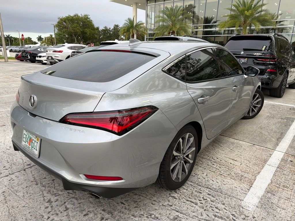 Used 2025 Platinum White Acura Base image 4