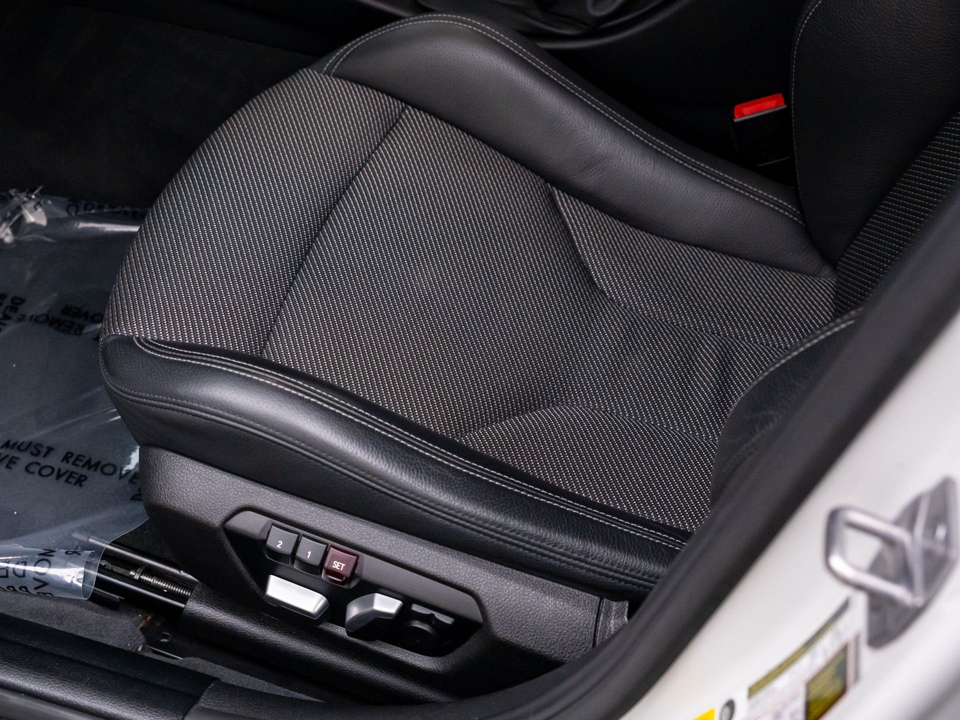 Used 2018 White BMW Base image 16