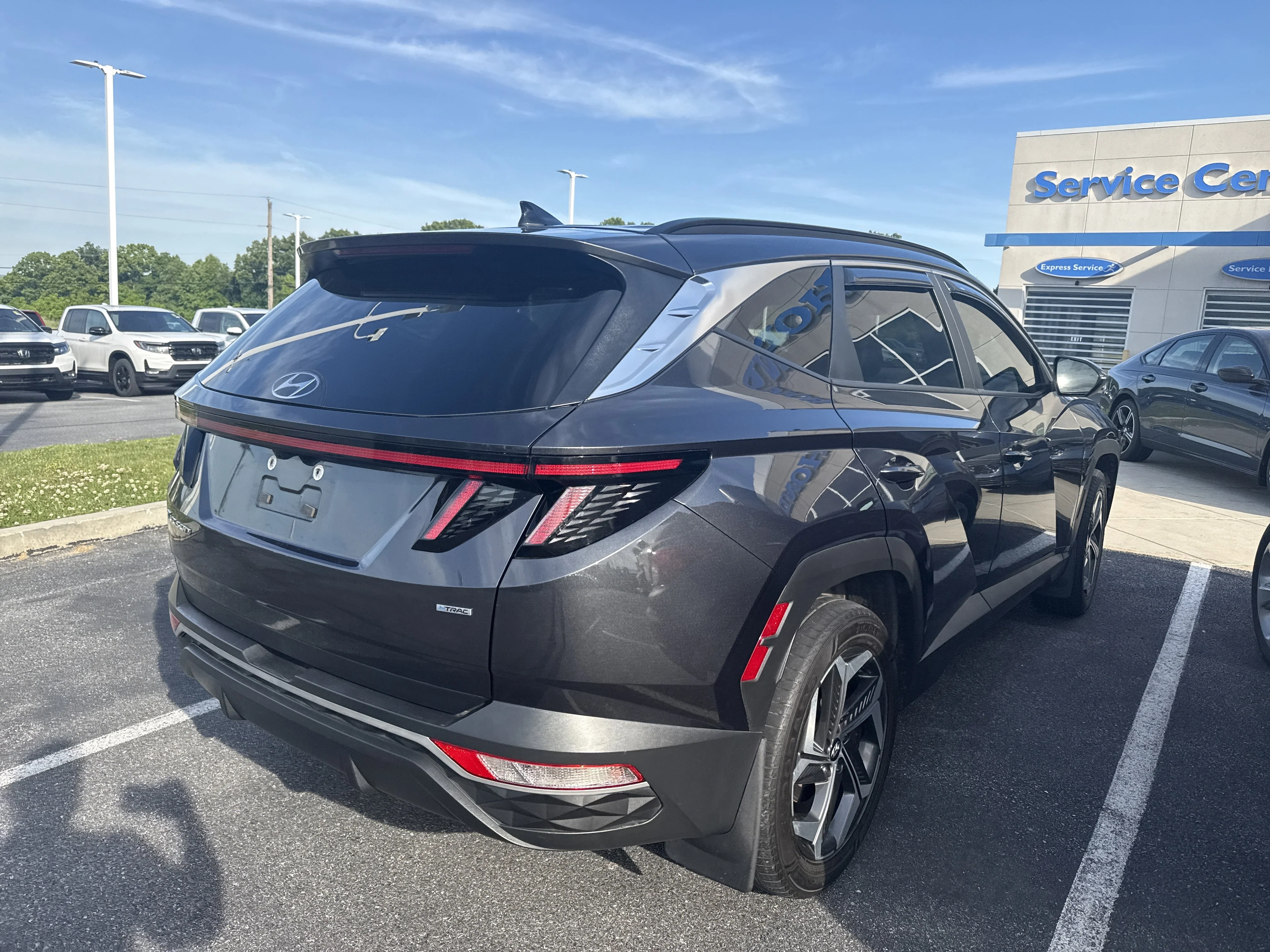 Used 2023 Portofino Gray Hyundai SEL image 3