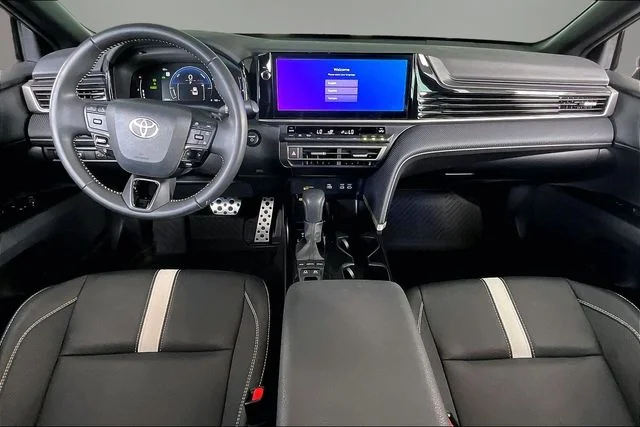 Used 2025 Gray Toyota SE image 7