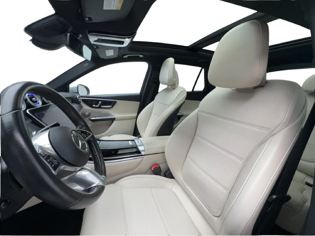 Used 2023 Silver Mercedes-Benz GLC 300 image 21