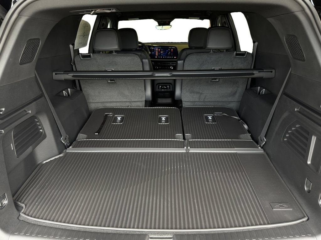 2026 Chevrolet Traverse LT - Photo 14