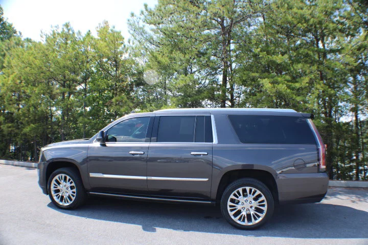Used 2016 DARK GRANITE METALLIC Cadillac Premium Collection image 3