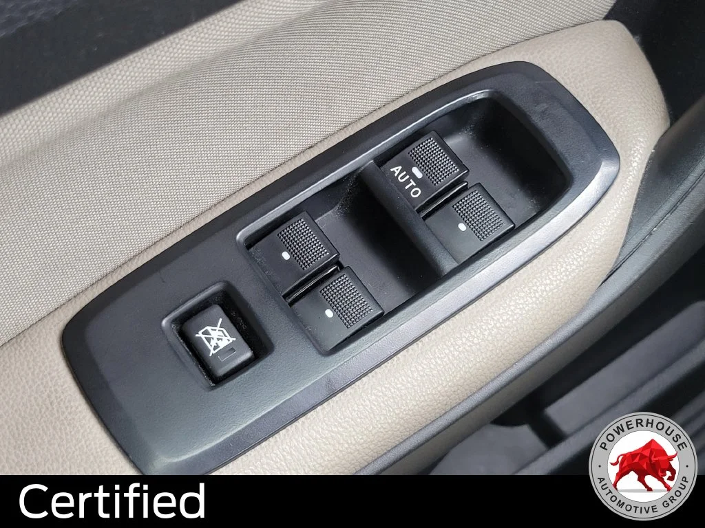 Used 2019 White Ford XLT image 25