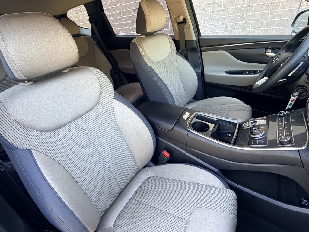 Used 2023 Twilight Black Hyundai SE image 20