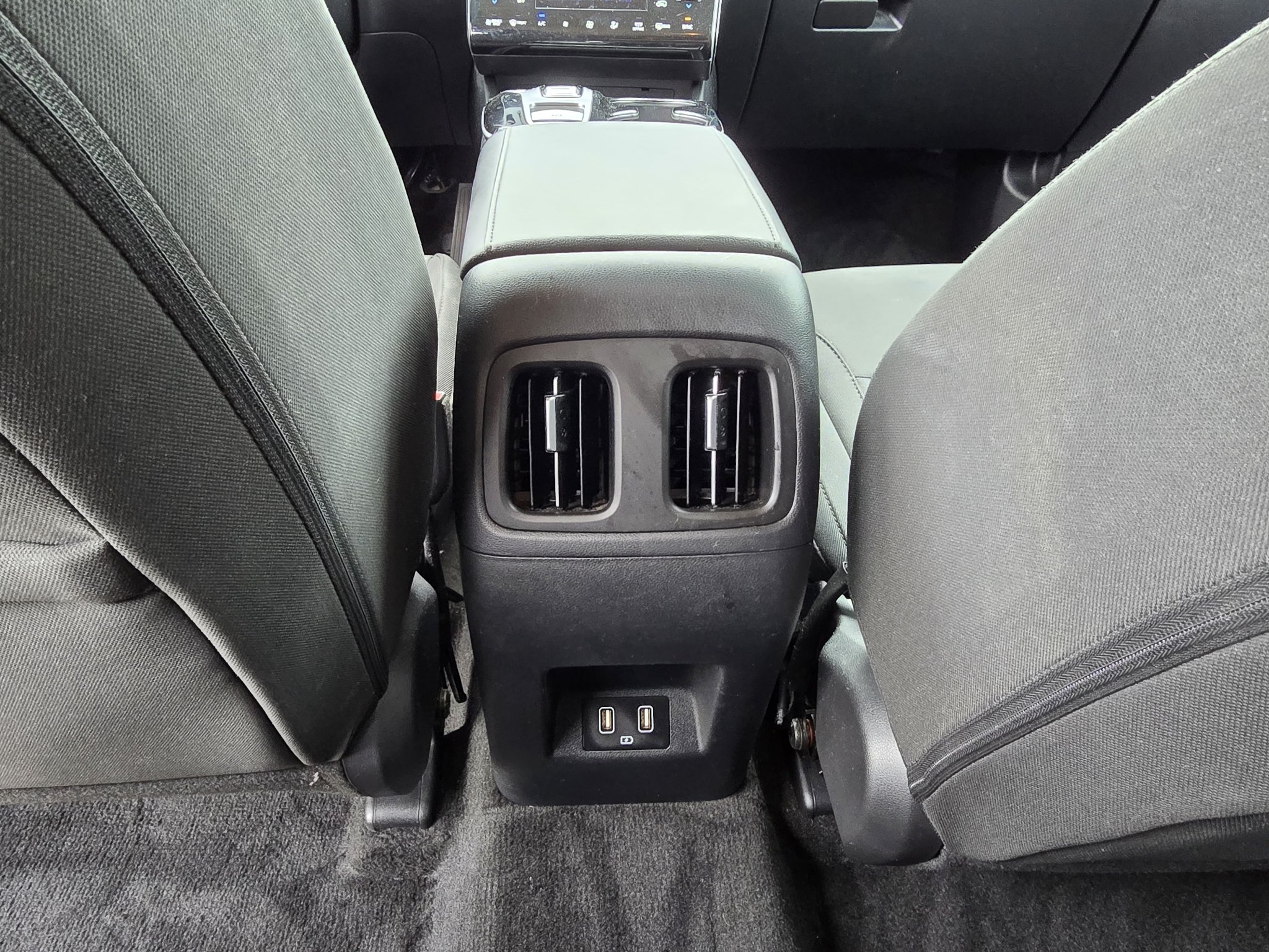 Used 2023 Shimmering Silver Hyundai Blue image 29