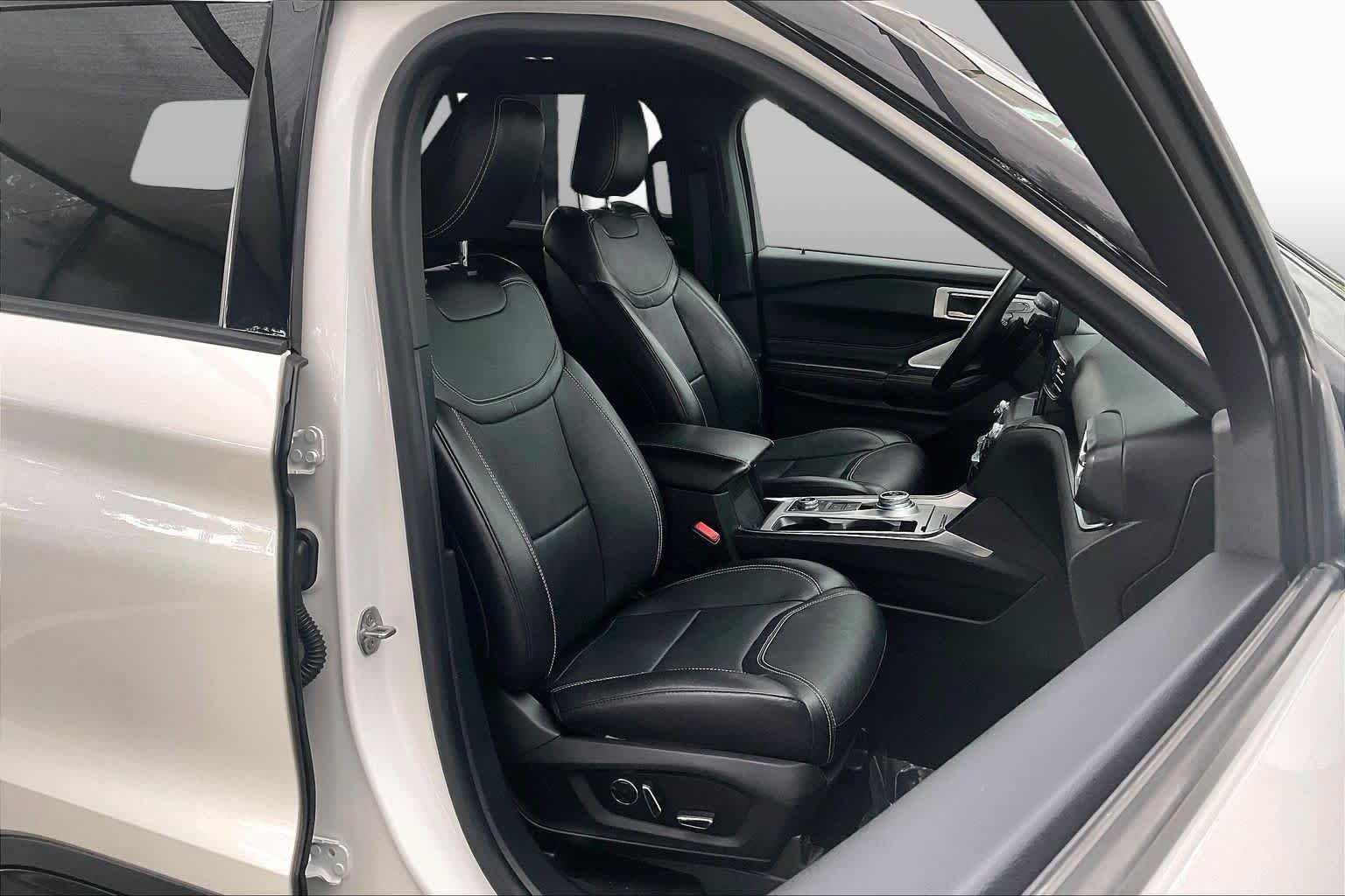 Used 2020 Star White Metallic Tri-Coat Ford ST image 9