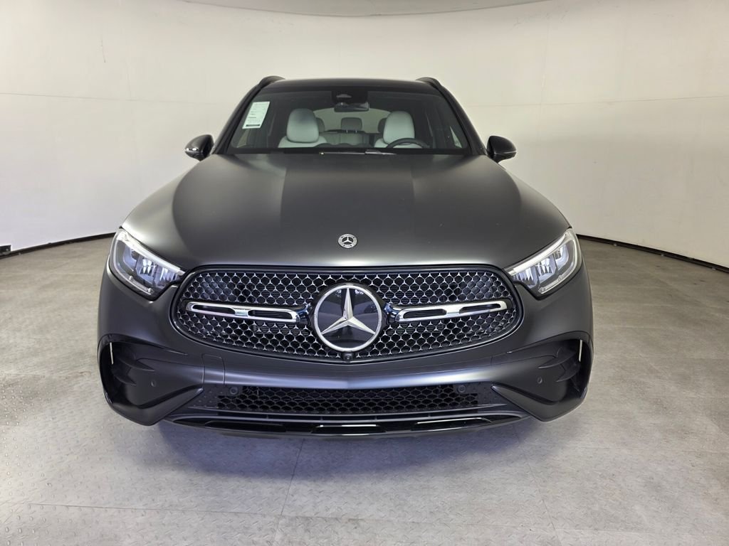 New 2026 MANUFAKTUR exclusive graphite grey magno Mercedes-Benz GLC 300 image 2