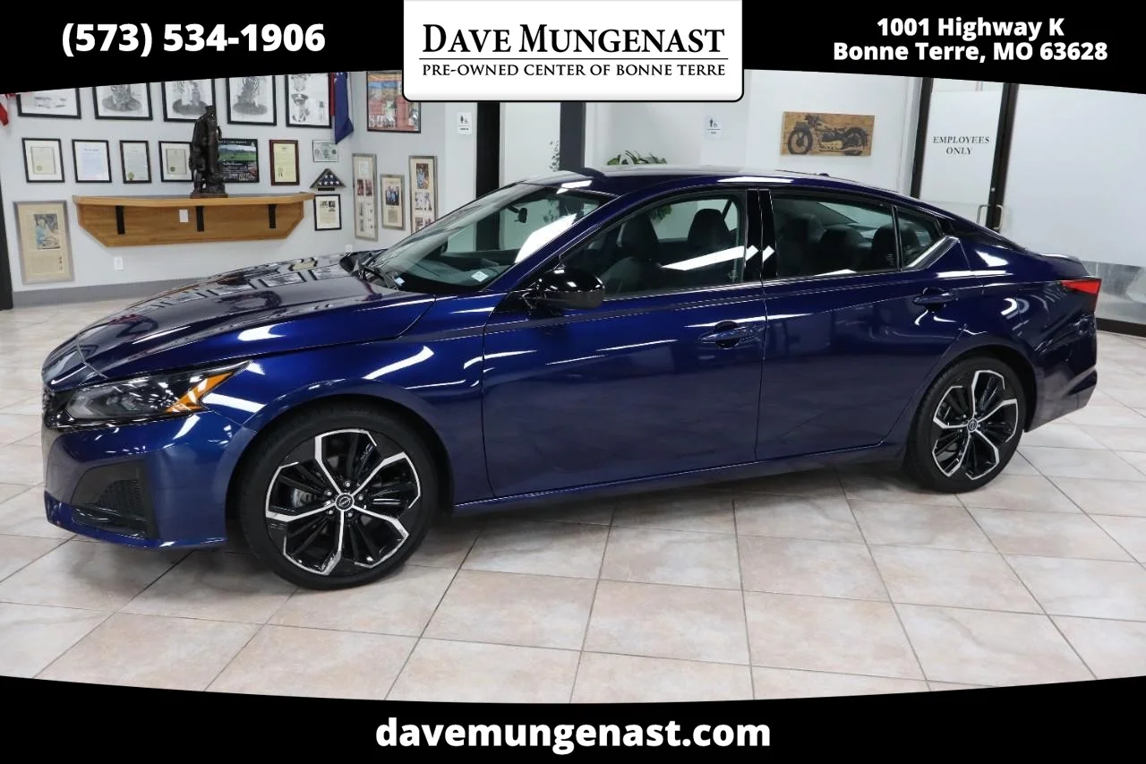 Used 2024 Deep Blue Pearl Nissan 2.5 SR image 1