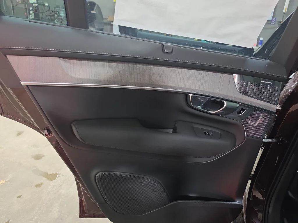 New 2026 Mulberry Red Volvo Ultra image 14