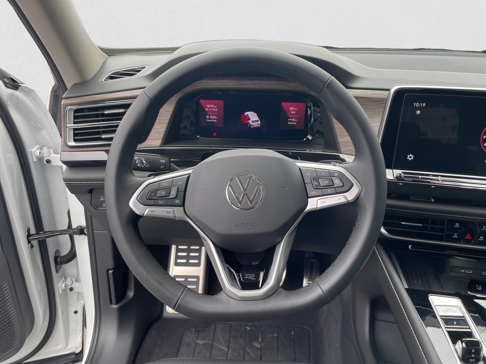 2026 Volkswagen Atlas SEL Premium R-Line - Photo 12