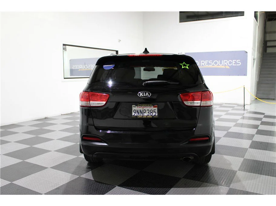 Used 2016 Ebony Black Kia LX image 5