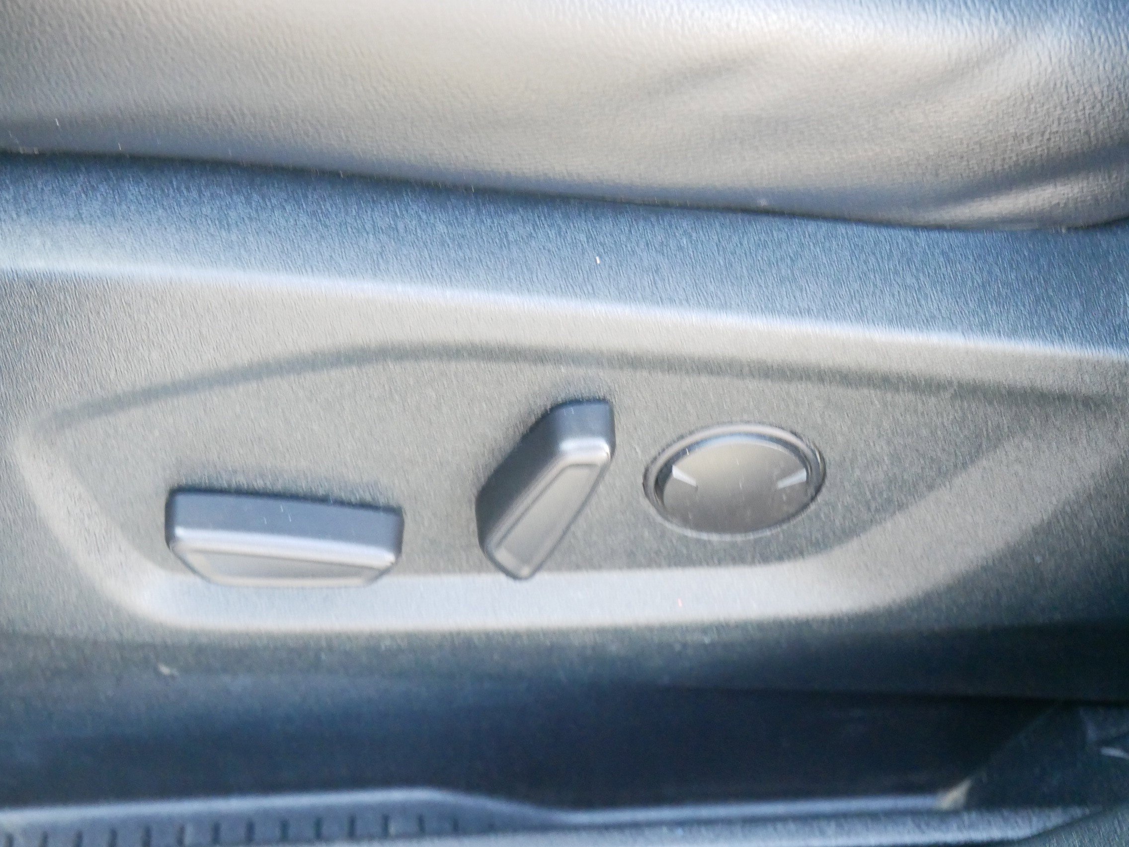 Used 2020 Black Ford Titanium image 20
