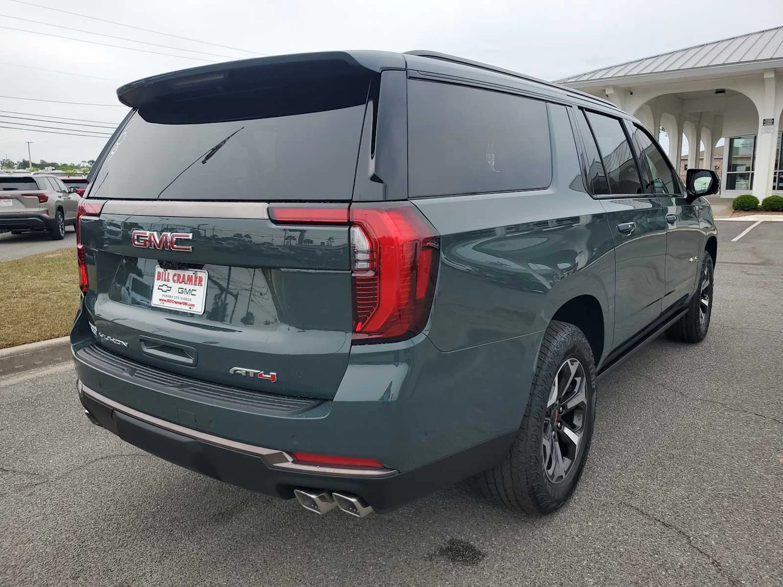 New 2026 Midnight Pine GMC AT4 Ultimate image 6
