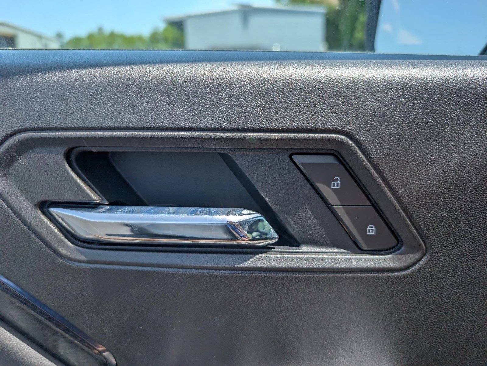 New 2026 Sterling Metallic GMC AT4 image 32