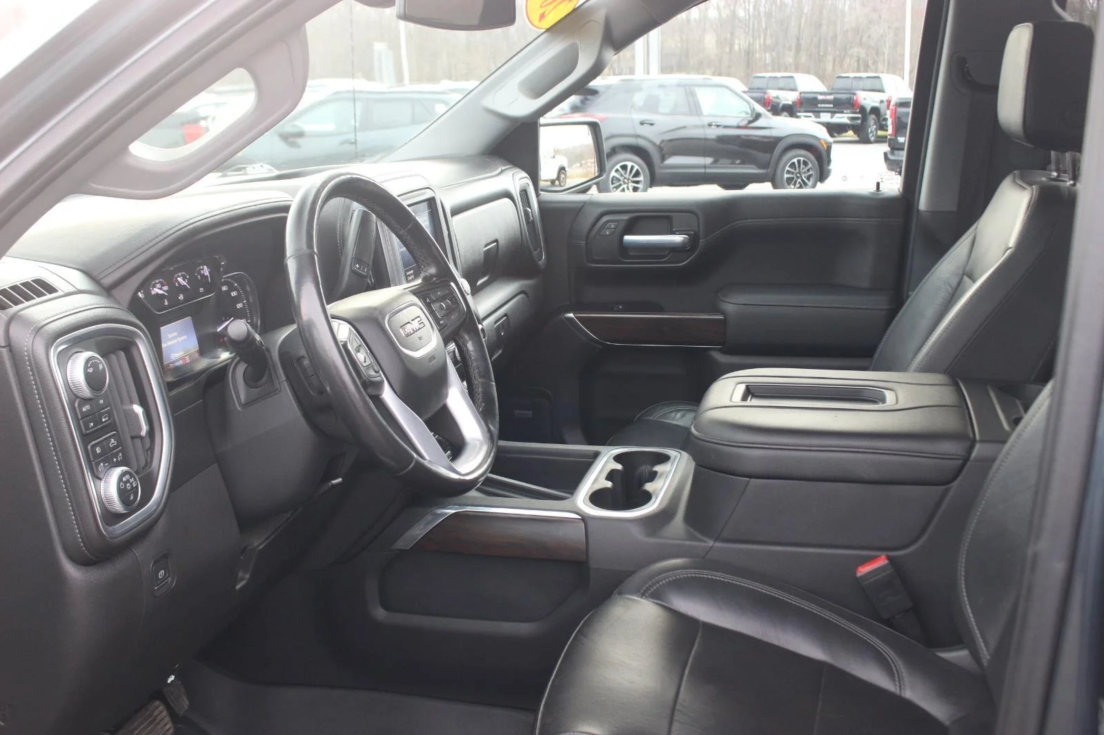 Used 2019 DARK SKY METALLIC GMC SLT image 16