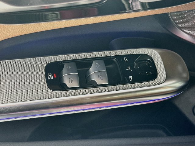 Certified Used 2024  Mercedes-Benz CLE 300 image 18