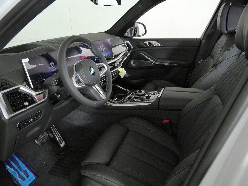 New 2027 Mineral White Metallic BMW M60i image 37