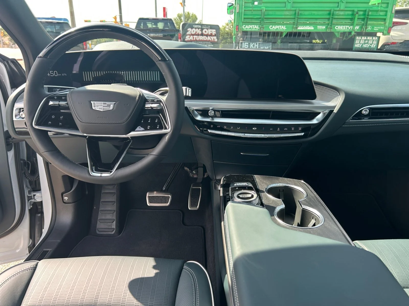 New 2026 Vibrant White Tricoat Cadillac Signature Sport image 19