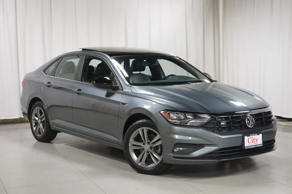Used 2019 Platinum Gray Metallic Volkswagen R-Line image 5