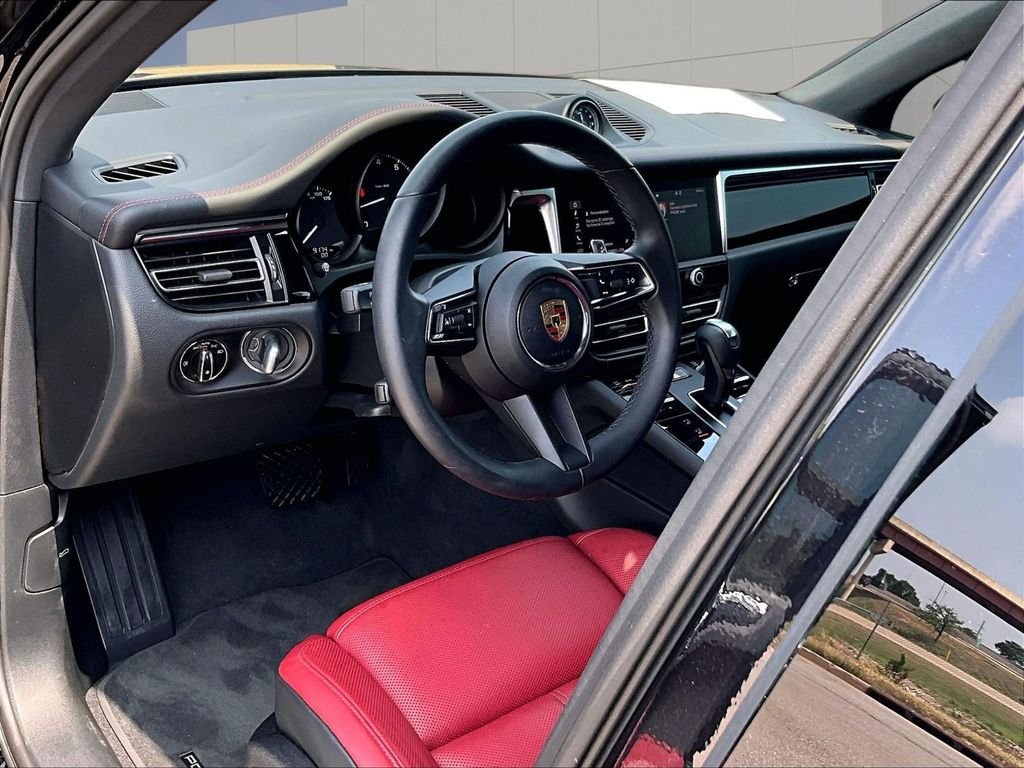 Used 2024 Black Porsche  image 4