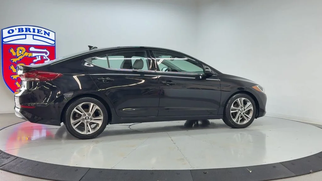 Used 2018 Phantom Black Hyundai Limited image 4