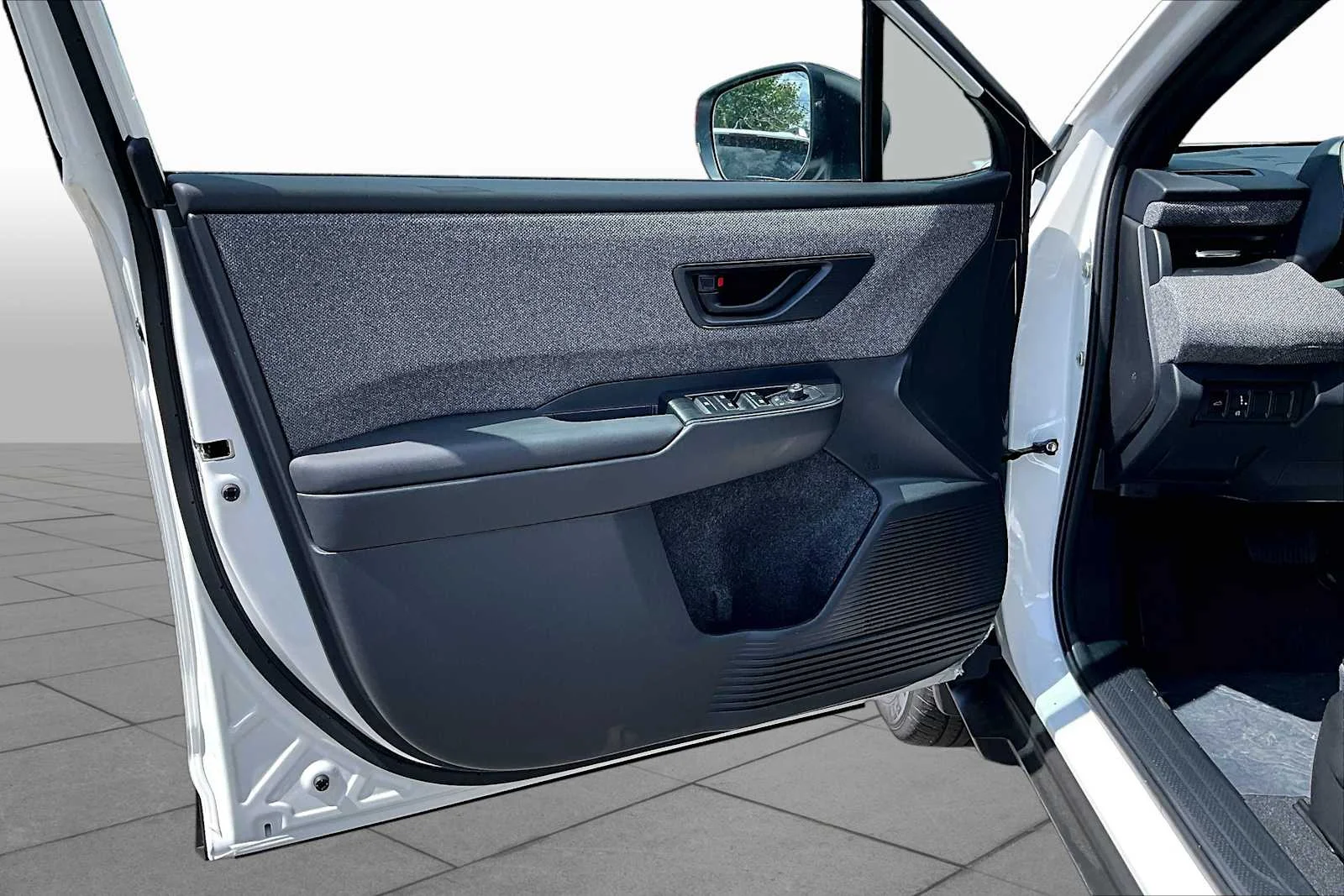 New 2026 Crystal White Pearl Subaru Premium image 10