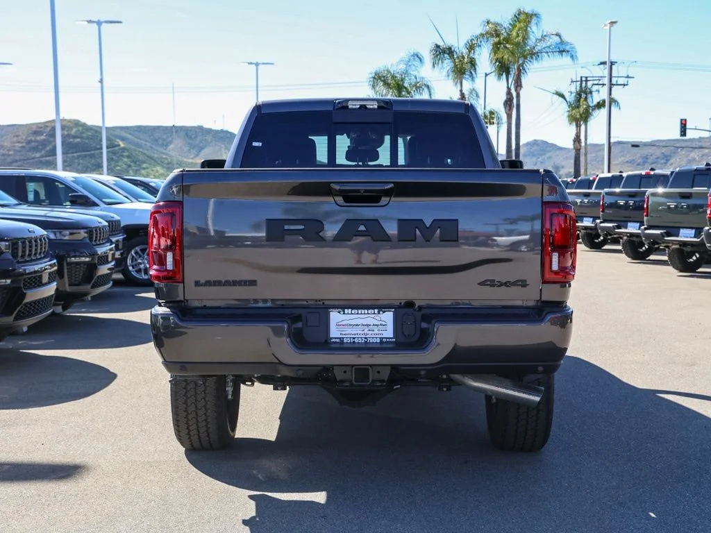 New 2026 Granite Crystal Metallic Clear-Coat Exterior Paint RAM Laramie Night Edition image 4