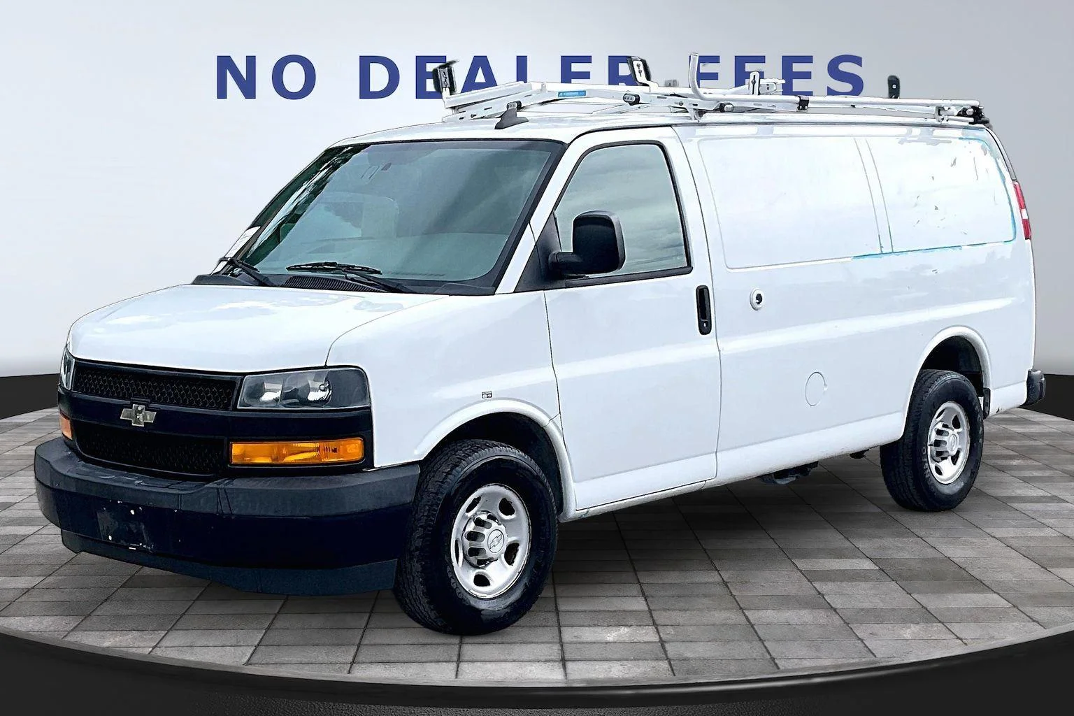 2018 Chevrolet Express 2500 Work Van HD's photo