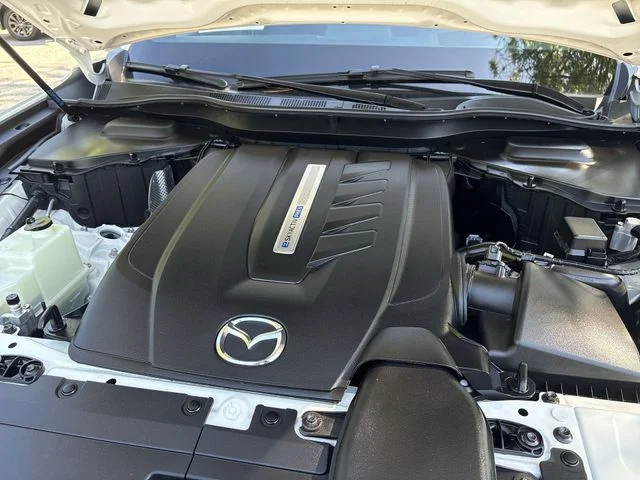 Used 2025 White Mazda Premium Plus image 28