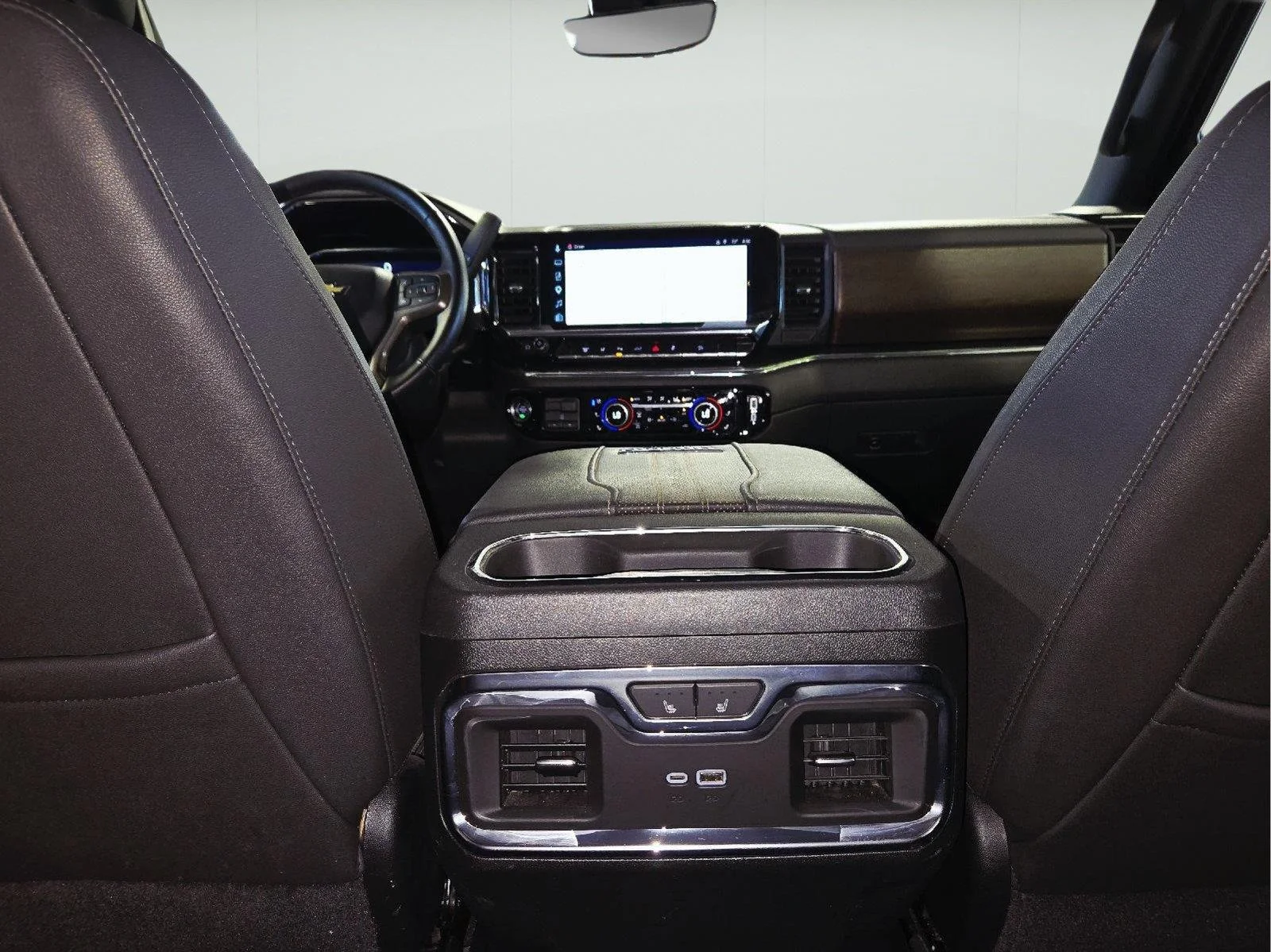 Used 2024 Black Chevrolet High Country image 38