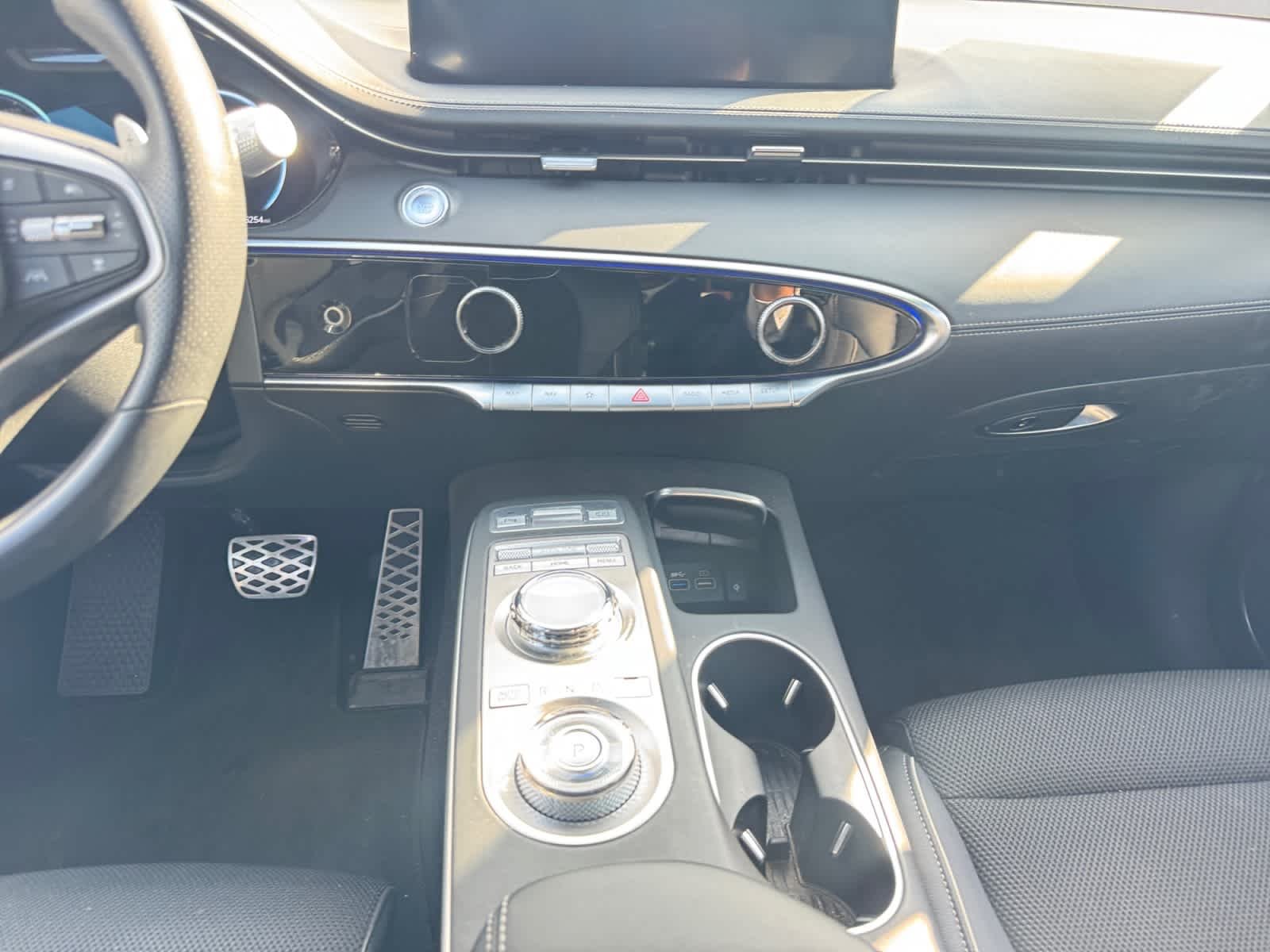 2023 GENESIS GV70 Standard - Photo 11
