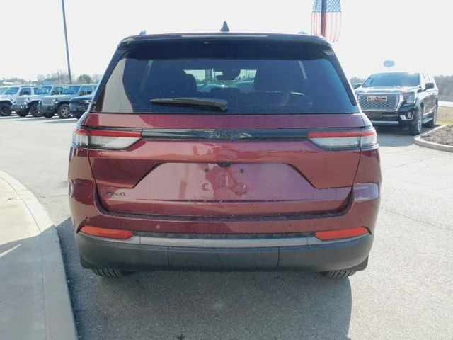 New 2026 Red Jeep Altitude image 27