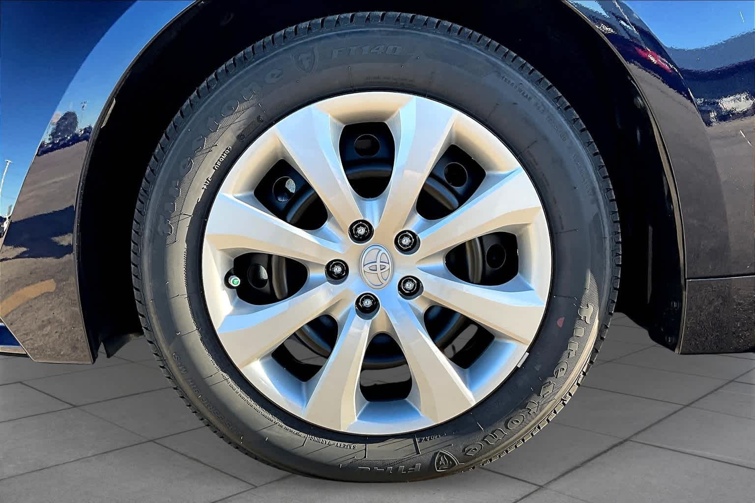Used 2025 Blueprint Toyota LE image 9