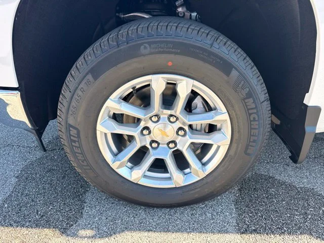 New 2026 Summit White Chevrolet LT image 18