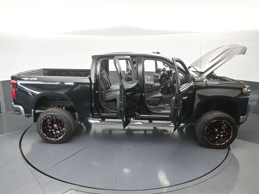 Used 2019 Black Chevrolet LT image 66