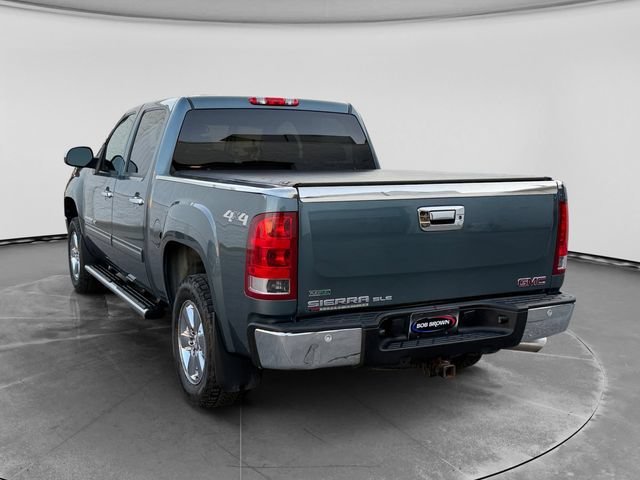 Used 2012 STEALTH GRAY METALLIC GMC SLE image 5