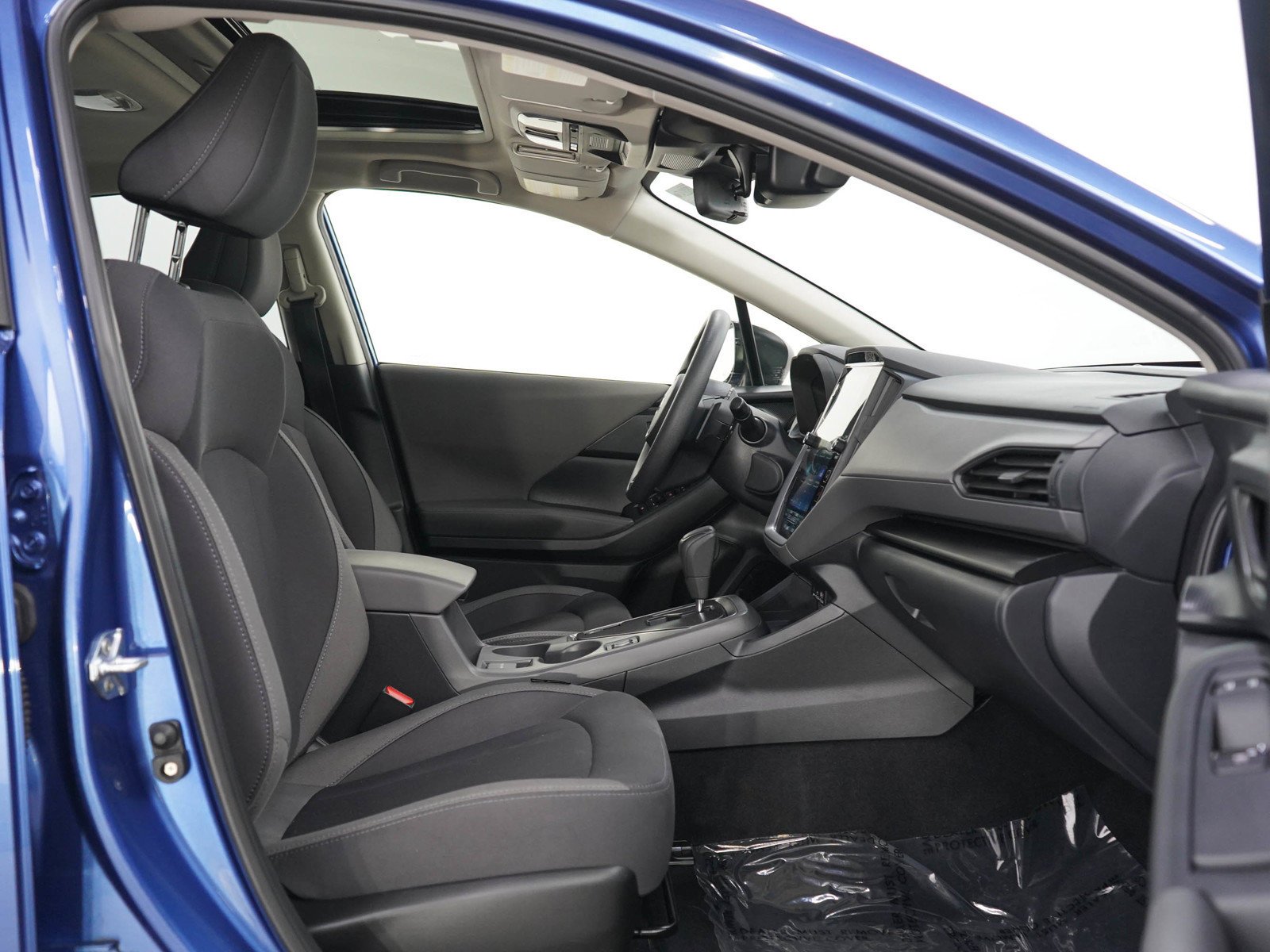 Used 2025 Daybreak Blue Pearl Subaru Premium image 11