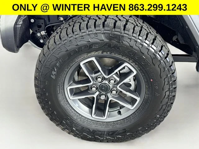 Used 2025 Black Jeep Mojave image 29