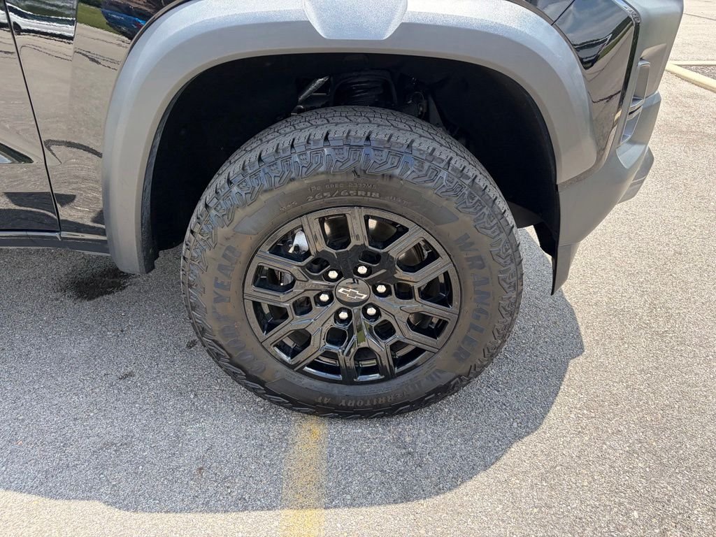 Used 2023 Black Chevrolet Trail Boss image 36