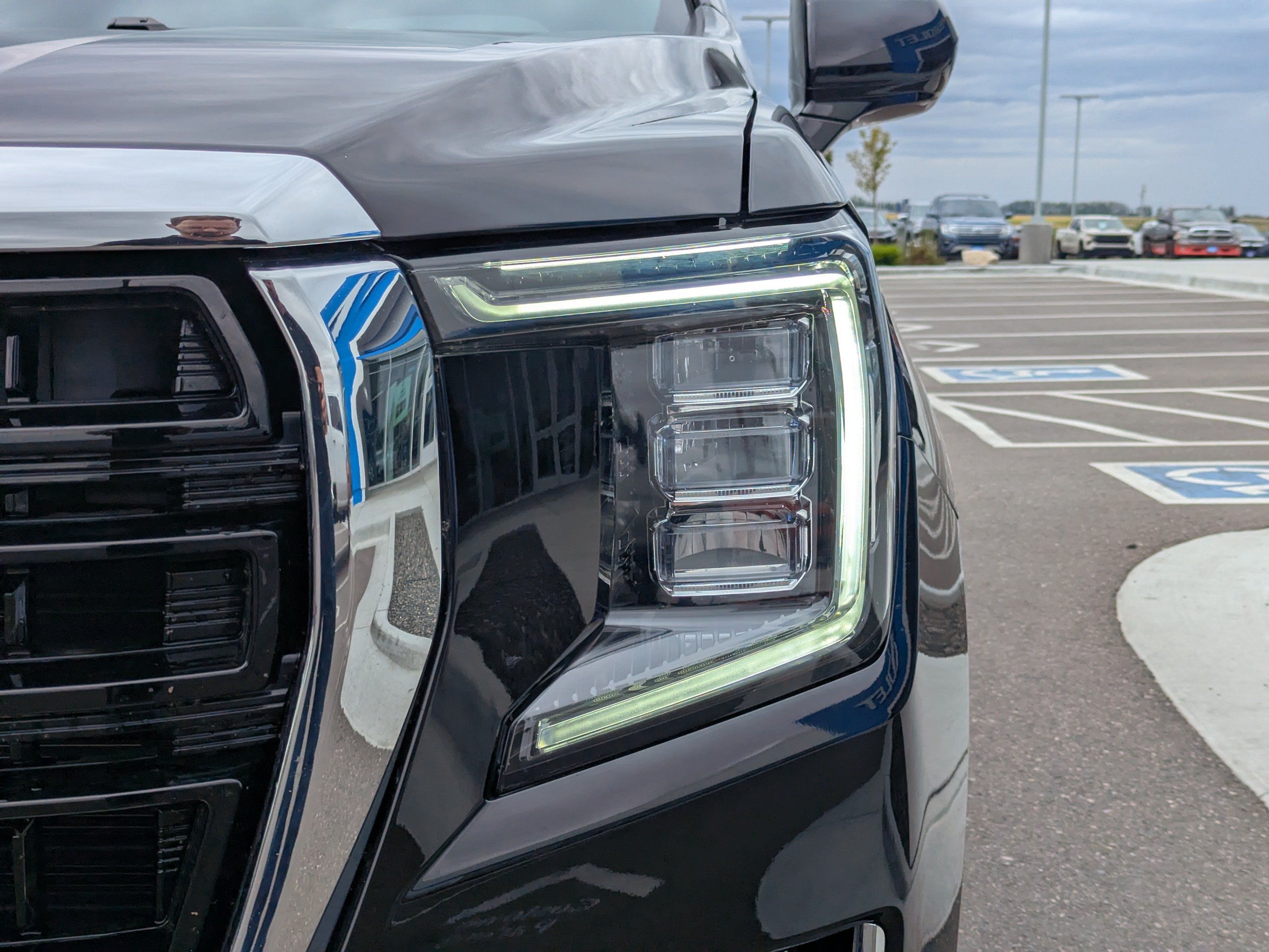2023 GMC Yukon SLE - Photo 48
