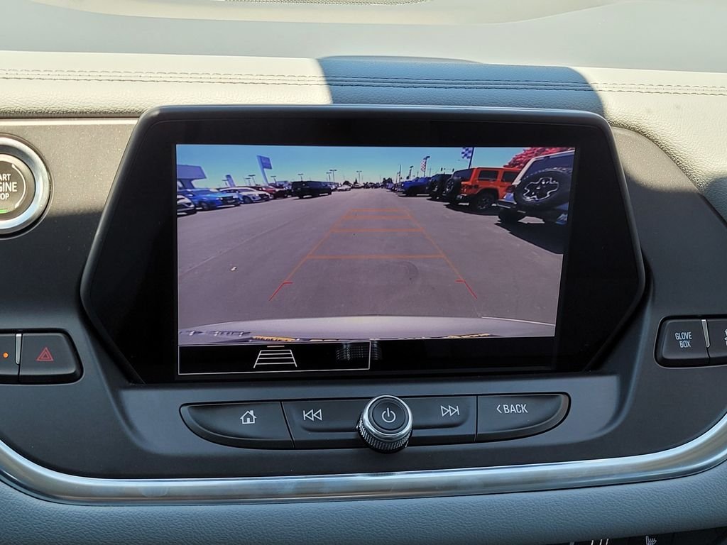 Used 2021 Silver Chevrolet LT image 20