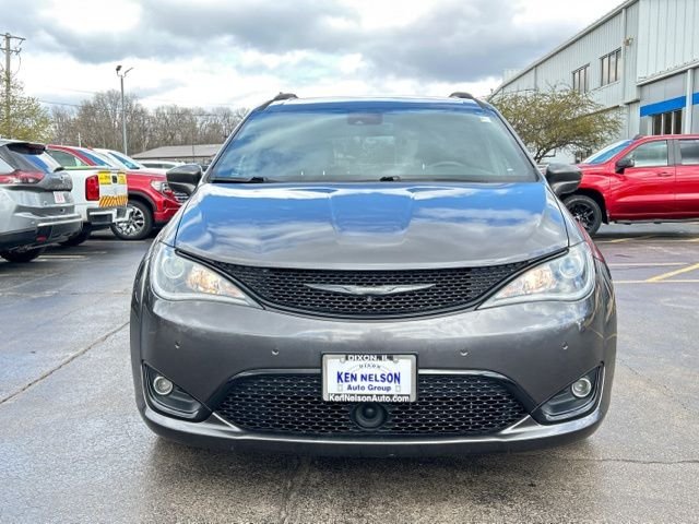 Used 2018 Chrysler Pacifica Touring L with VIN 2C4RC1BG3JR350857 for sale in Dixon, IL