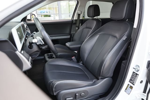 Used 2023 Atlas White Hyundai SEL image 19
