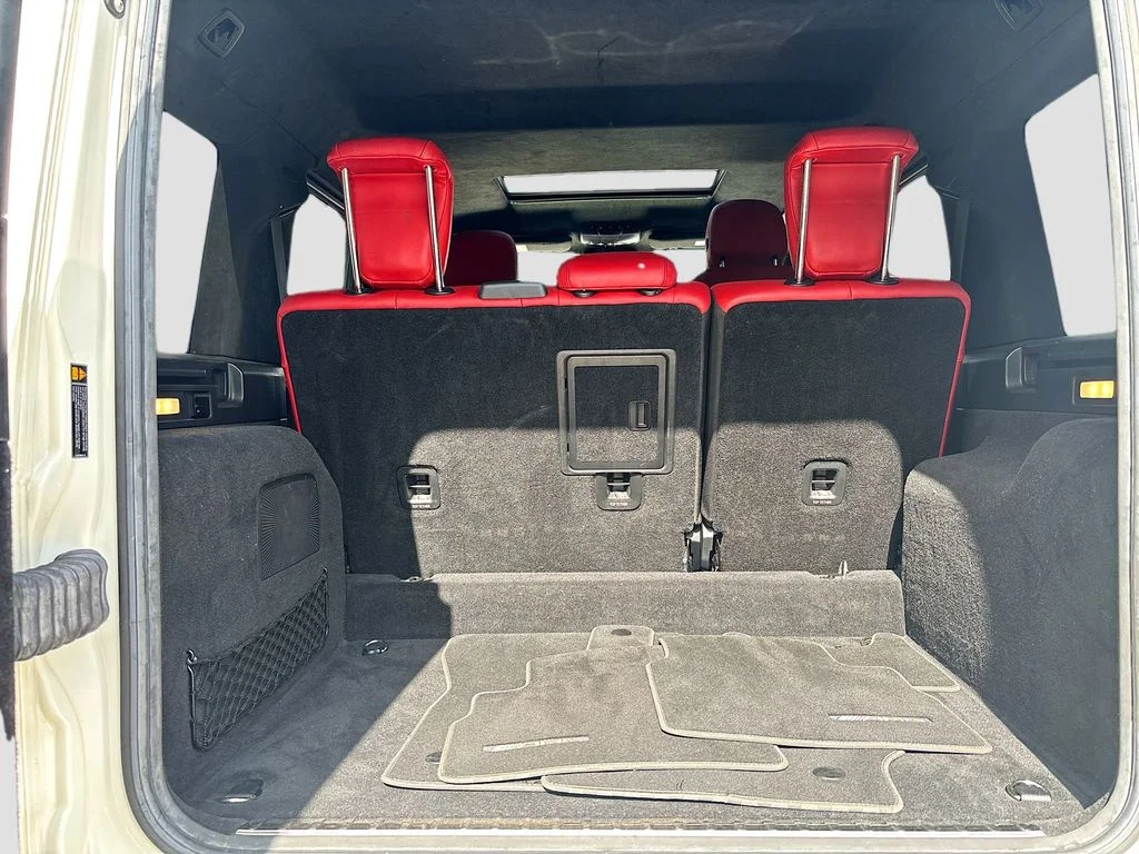 Used 2021 designo Diamond White Metallic Mercedes-Benz G 550 image 11