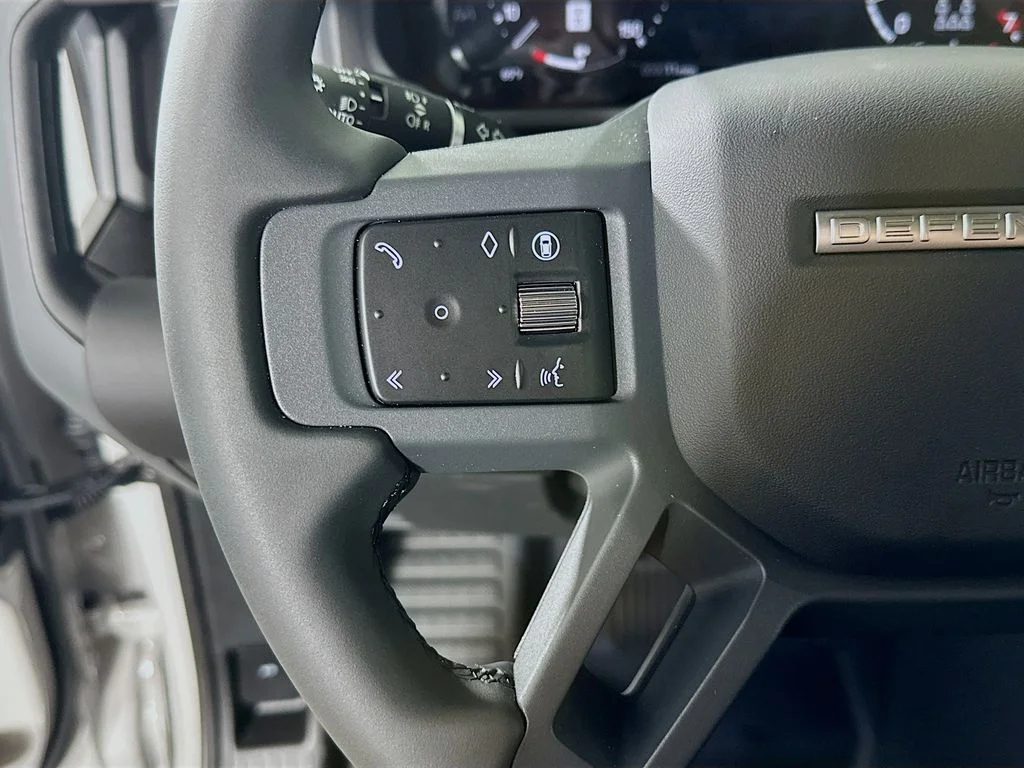 New 2026 Borasco Gray Metallic Land Rover S image 13