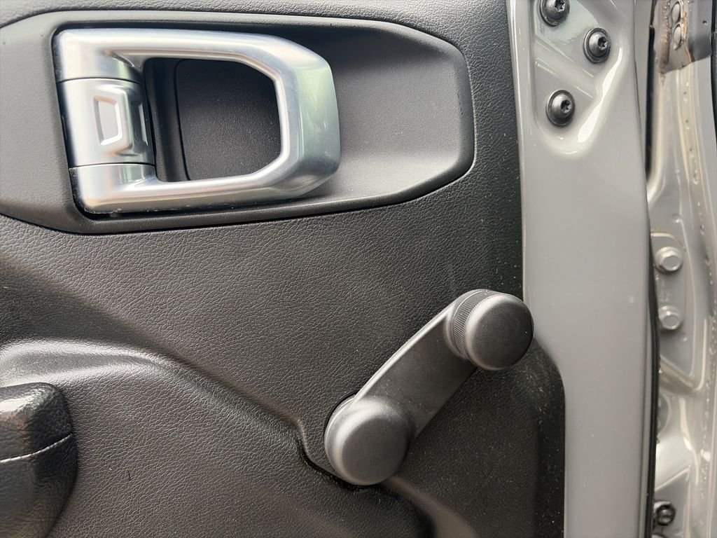 Used 2022 Gray Jeep Willys image 18