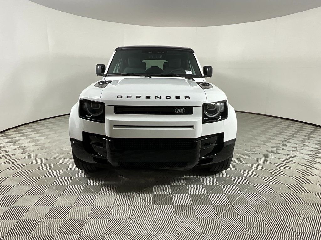 2026 Land Rover Defender X-Dynamic SE - Photo 8