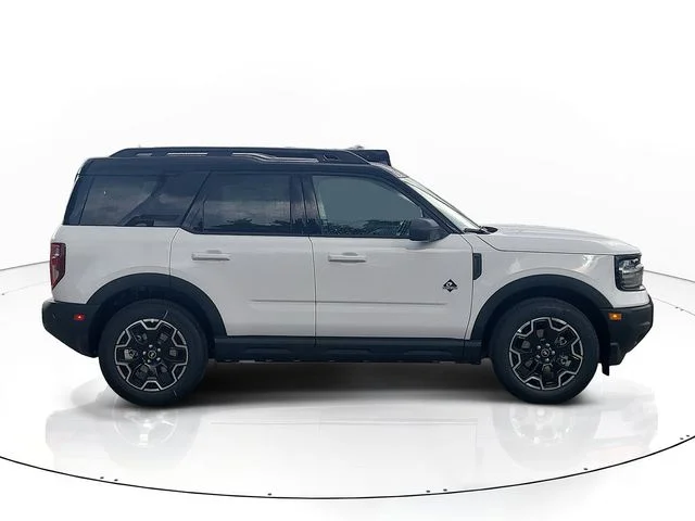 New 2026 Oxford White Ford Outer Banks image 4